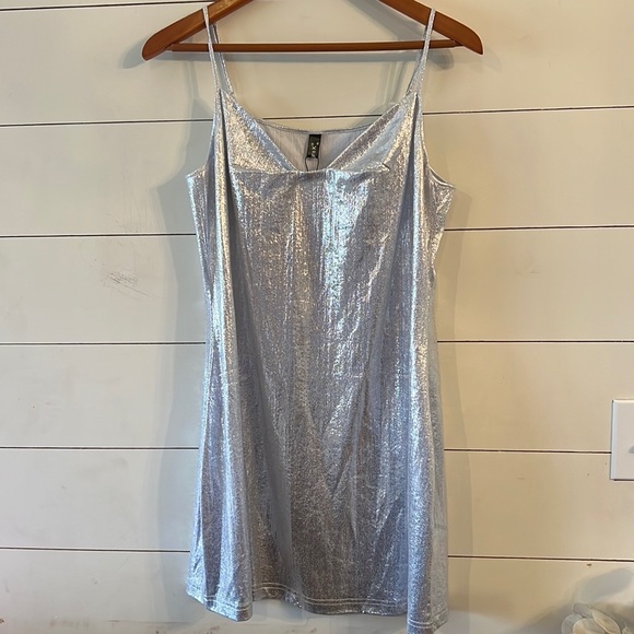 Allegra K Dresses & Skirts - Allegra K Women's Sparkly Metallic Spaghetti Strap Mini Dress Size XL